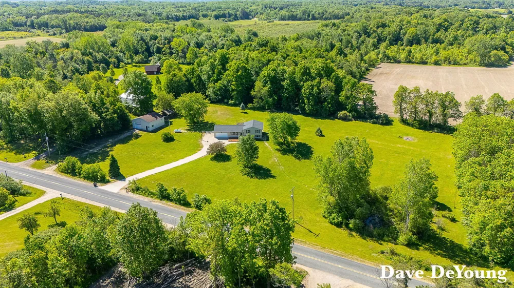 6756 119th Avenue Fennville, MI 49408
