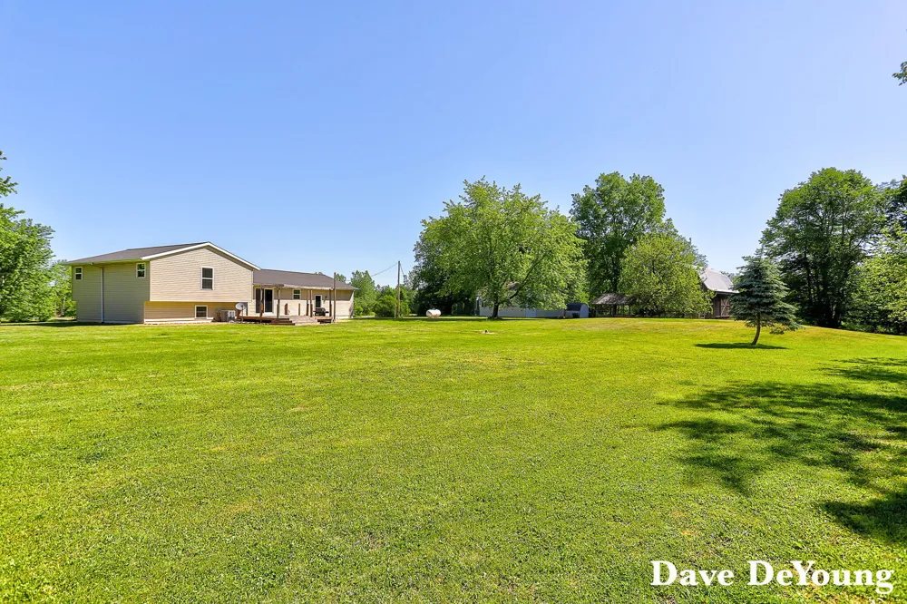 6756 119th Avenue Fennville, MI 49408