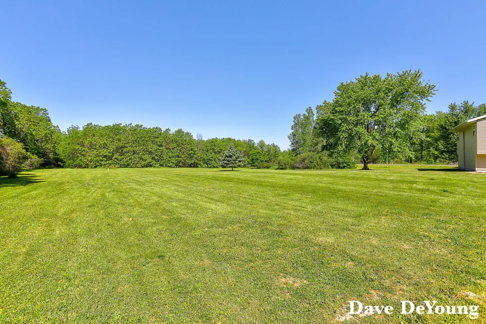 6756 119th Avenue Fennville, MI 49408