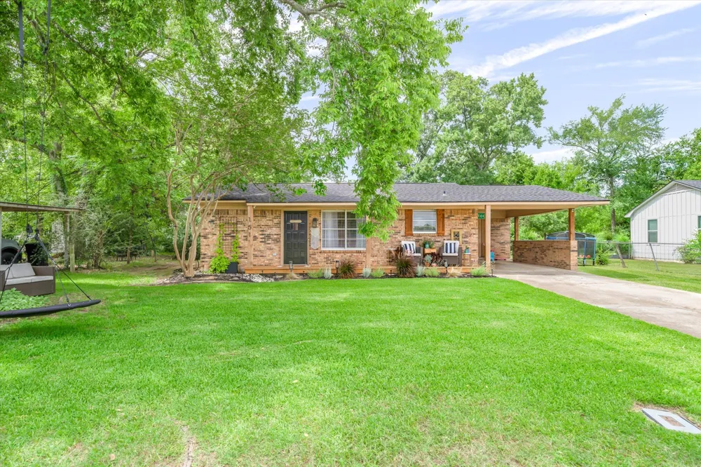 151 W College Street Canton, TX 75103