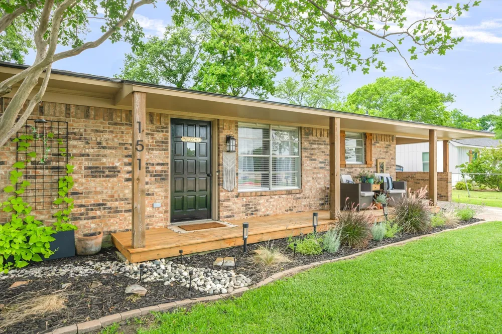 151 W College Street Canton, TX 75103