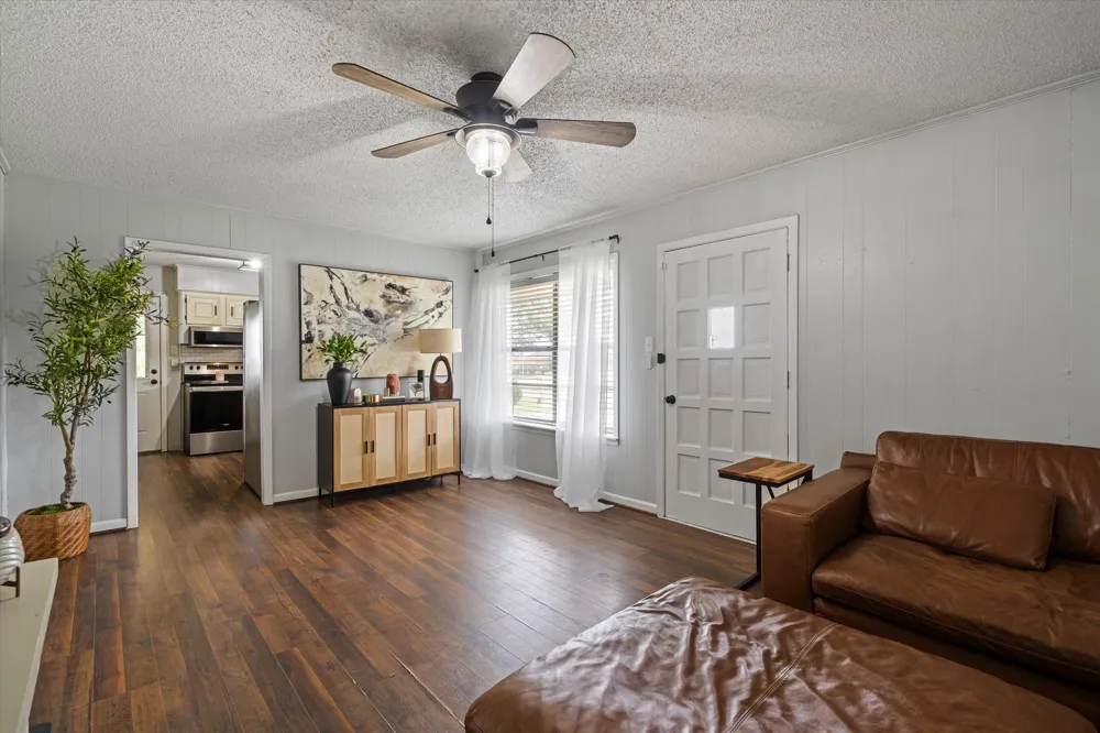 151 W College Street Canton, TX 75103