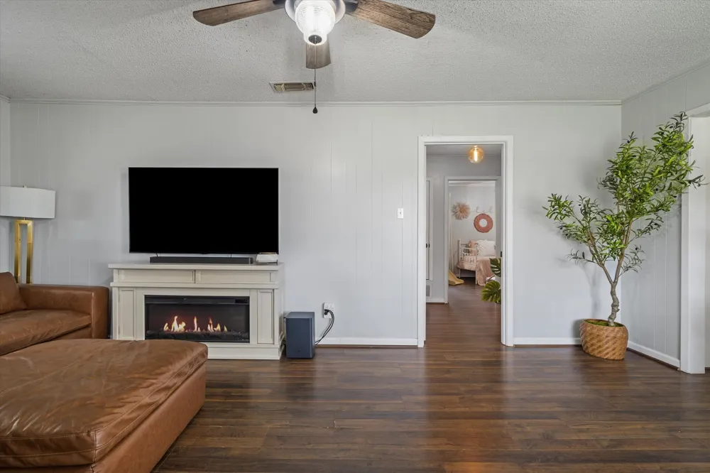 151 W College Street Canton, TX 75103