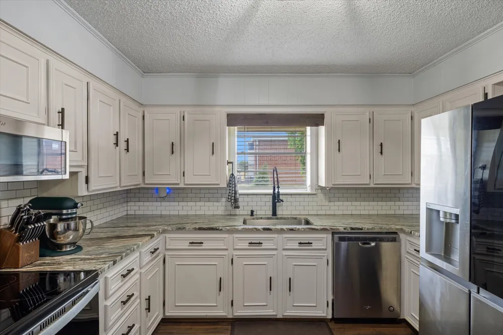 151 W College Street Canton, TX 75103