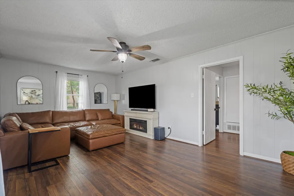 151 W College Street Canton, TX 75103