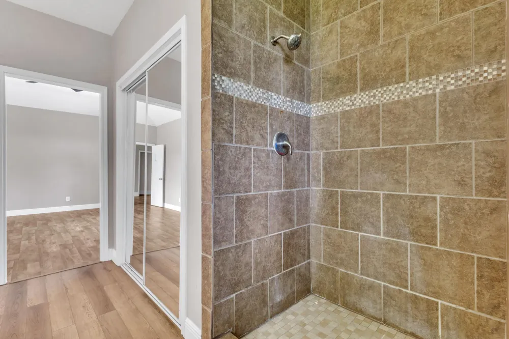 5010 Wilson Street Groves, TX 77619