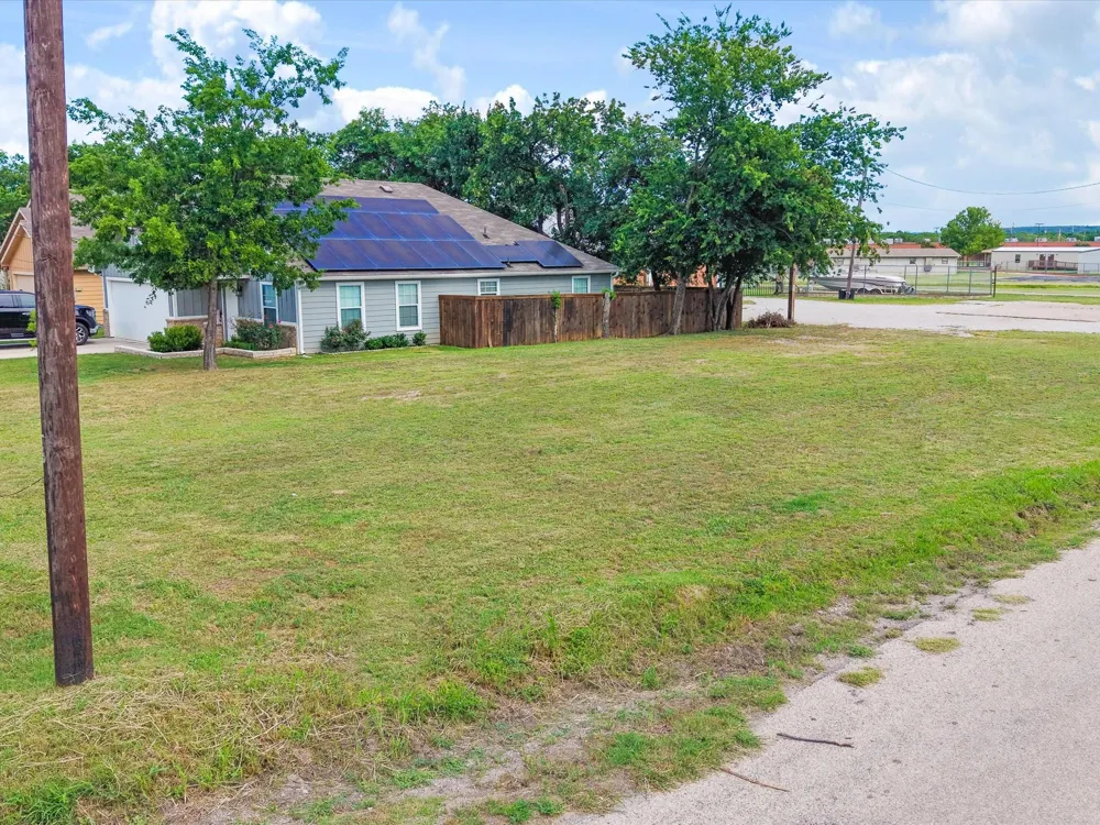 1000 SE 3rd Street Mineral Wells, TX 76067