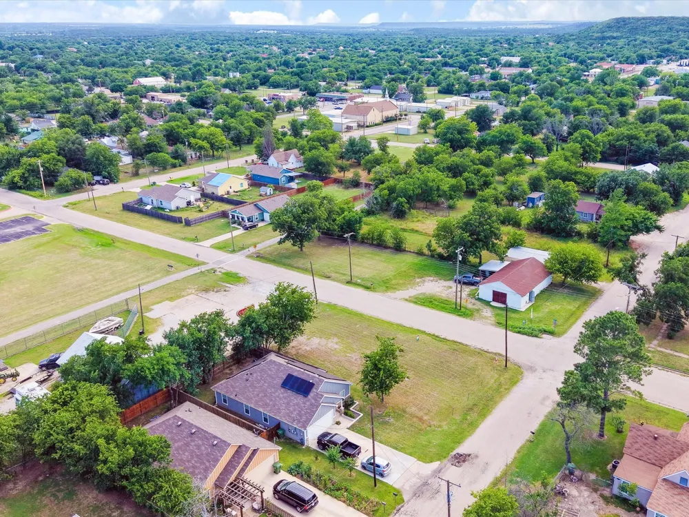 1000 SE 3rd Street Mineral Wells, TX 76067