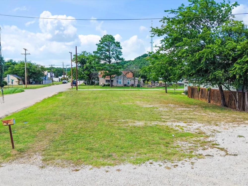 1000 SE 3rd Street Mineral Wells, TX 76067