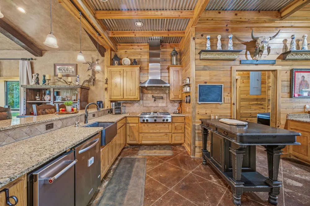261 Dub Lane Poolville, TX 76487
