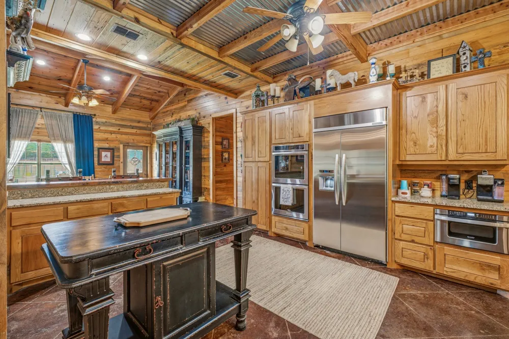 261 Dub Lane Poolville, TX 76487