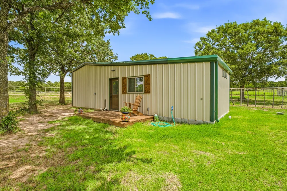 261 Dub Lane Poolville, TX 76487