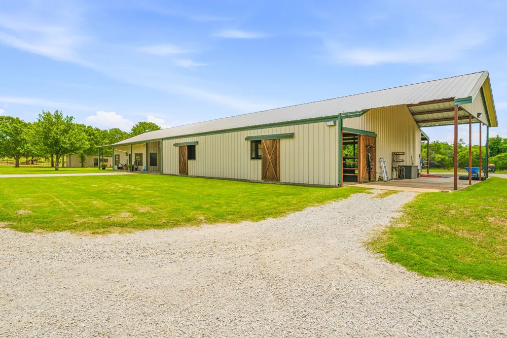 261 Dub Lane Poolville, TX 76487