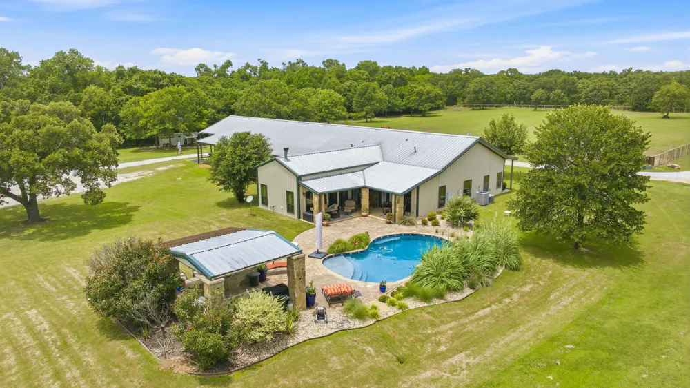 261 Dub Lane Poolville, TX 76487