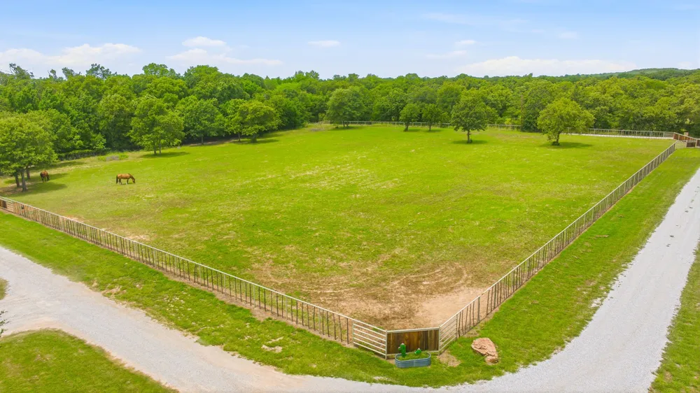 261 Dub Lane Poolville, TX 76487