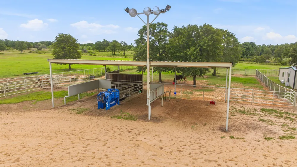 261 Dub Lane Poolville, TX 76487