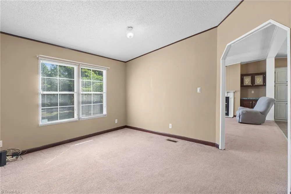 199 Sable Lane Thomasville, NC 27360