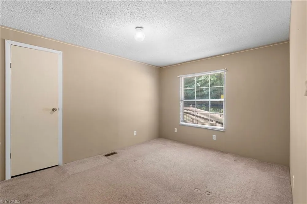199 Sable Lane Thomasville, NC 27360