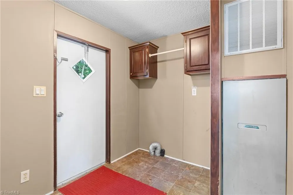 199 Sable Lane Thomasville, NC 27360