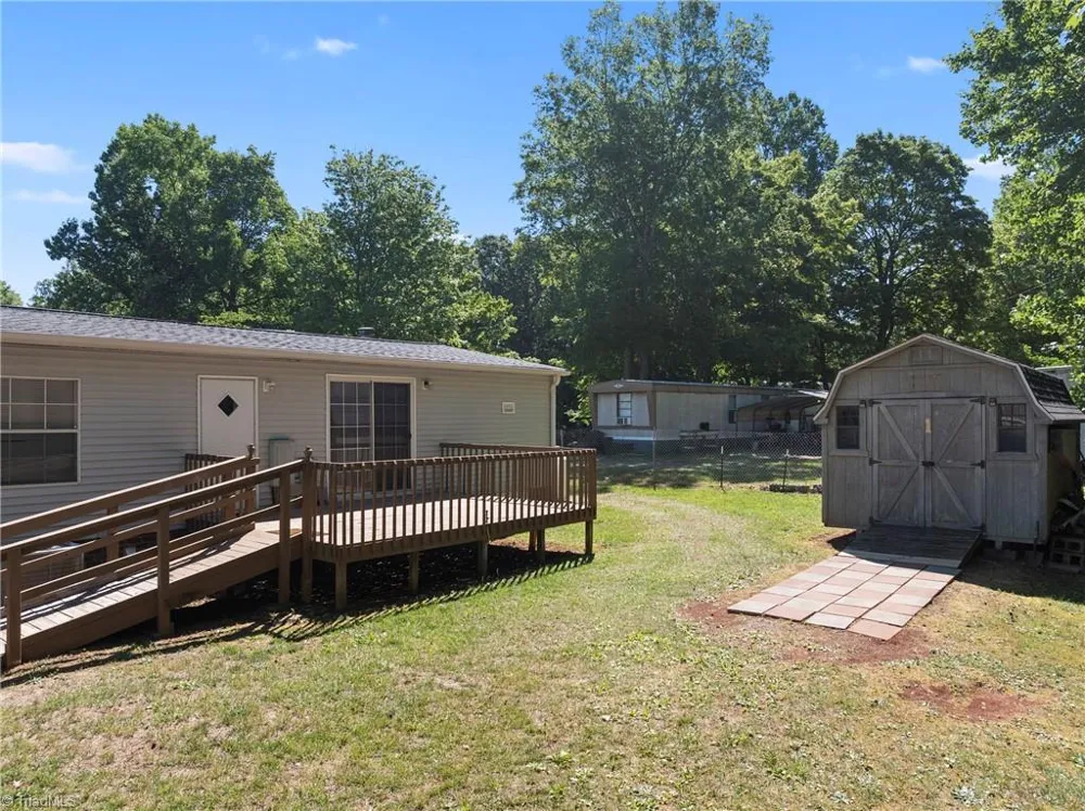 199 Sable Lane Thomasville, NC 27360