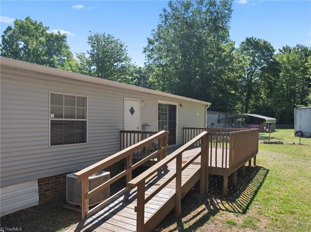 199 Sable Lane Thomasville, NC 27360