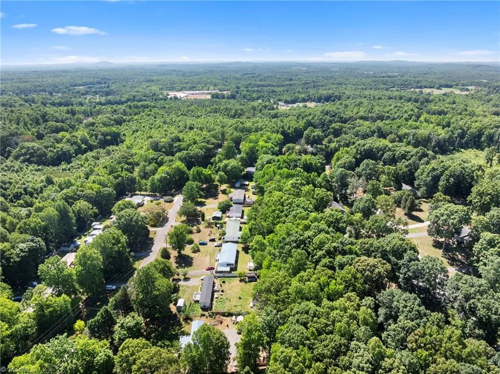 199 Sable Lane Thomasville, NC 27360