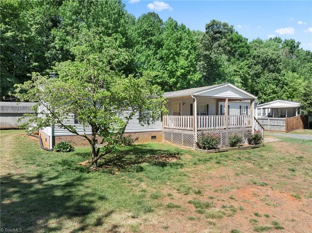199 Sable Lane Thomasville, NC 27360