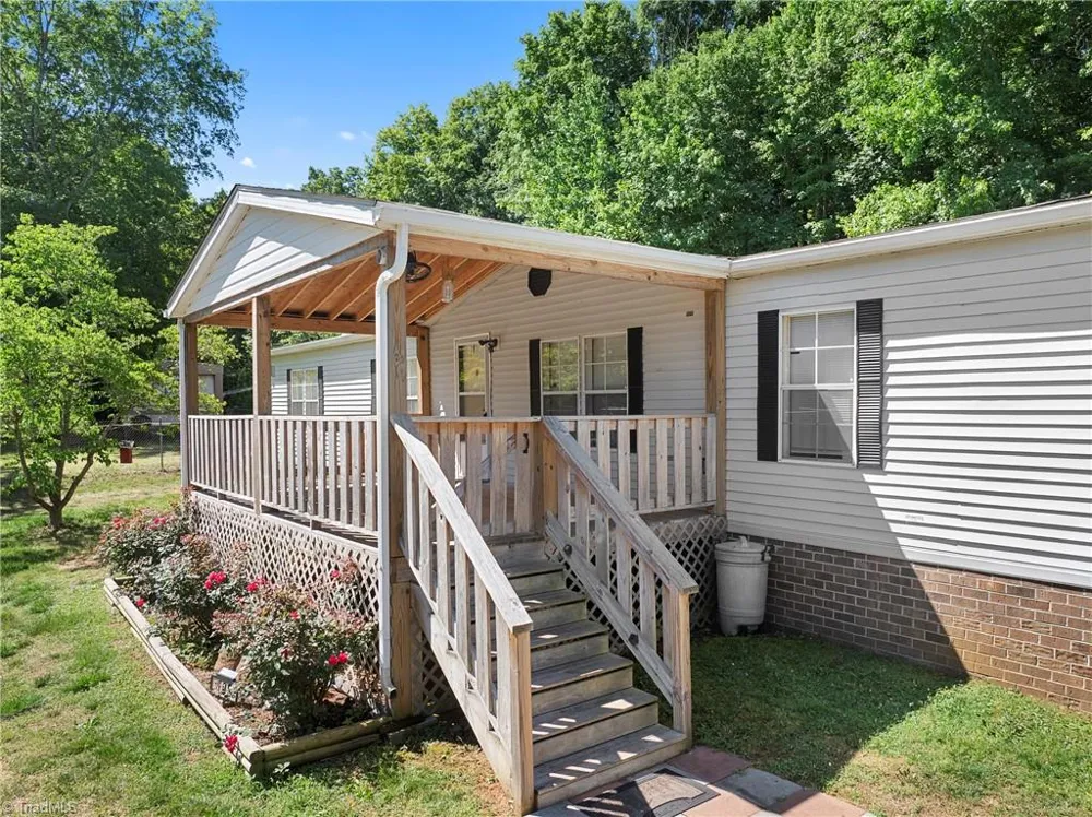 199 Sable Lane Thomasville, NC 27360