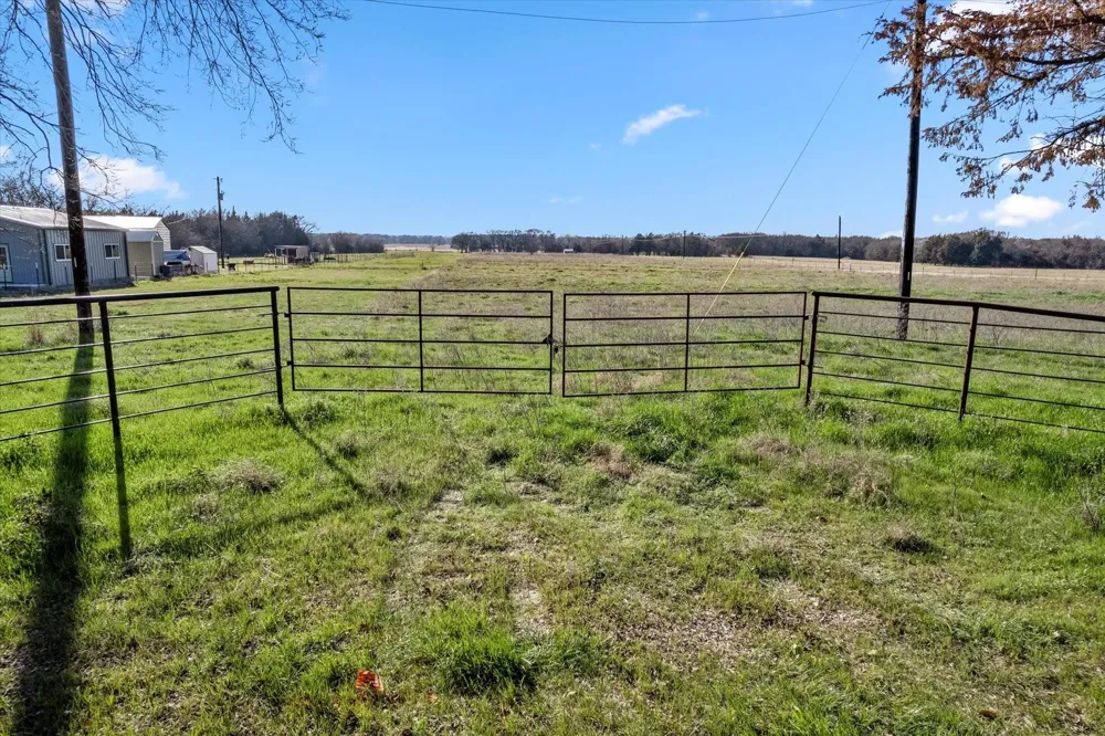 1550 County Road 1136 Cumby, TX 75433