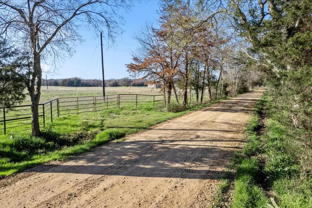 1550 County Road 1136 Cumby, TX 75433
