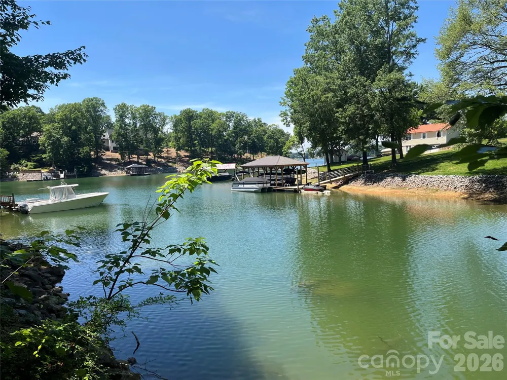 120 Sawyer Lane Mooresville, NC 28117