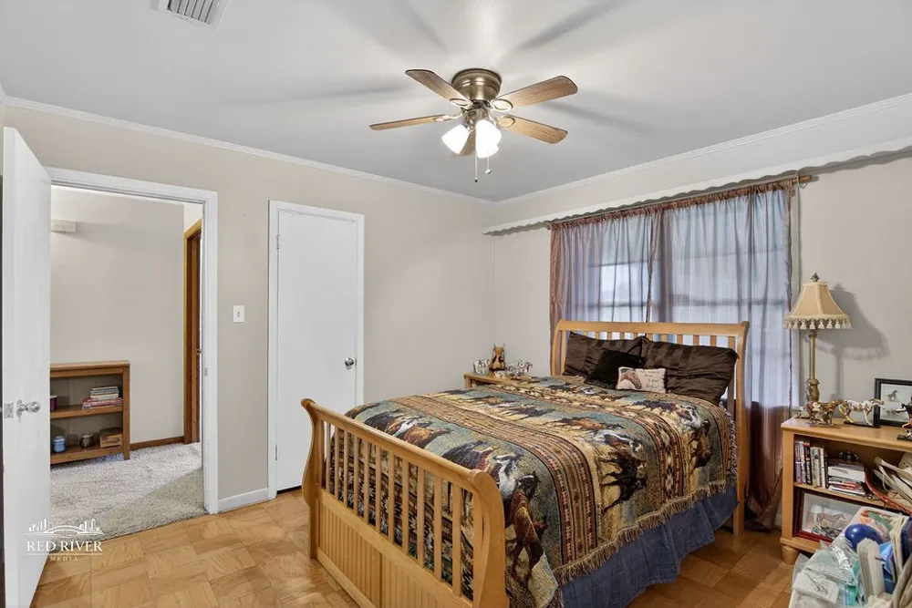2010 Lovers Lane Shreveport, LA 71105