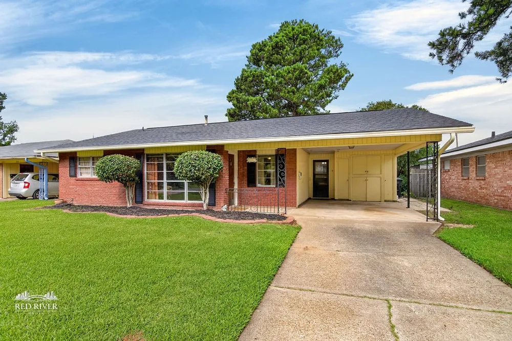 2010 Lovers Lane Shreveport, LA 71105