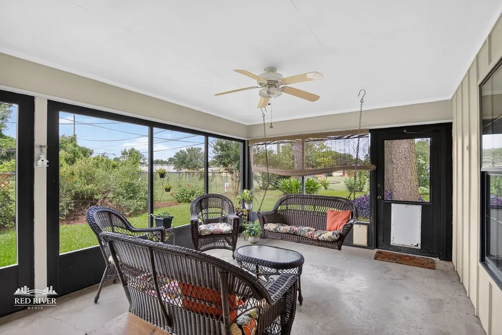 2010 Lovers Lane Shreveport, LA 71105