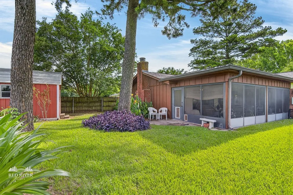 2010 Lovers Lane Shreveport, LA 71105