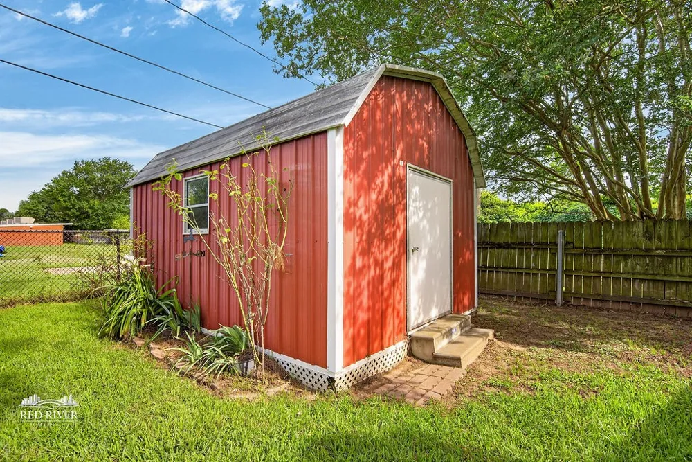 2010 Lovers Lane Shreveport, LA 71105
