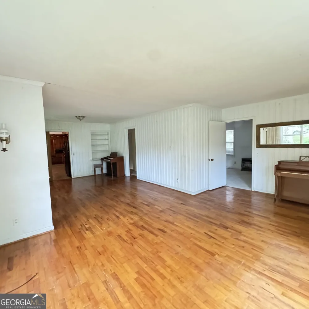 207 Iris DR Centre, AL 35960