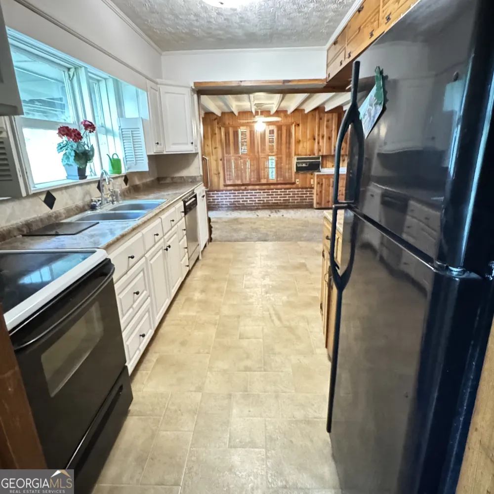 207 Iris DR Centre, AL 35960