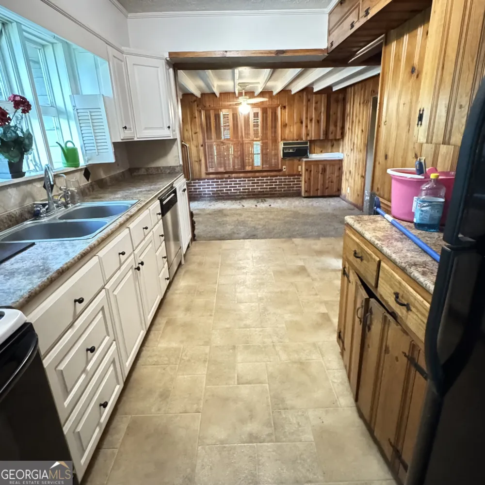 207 Iris DR Centre, AL 35960