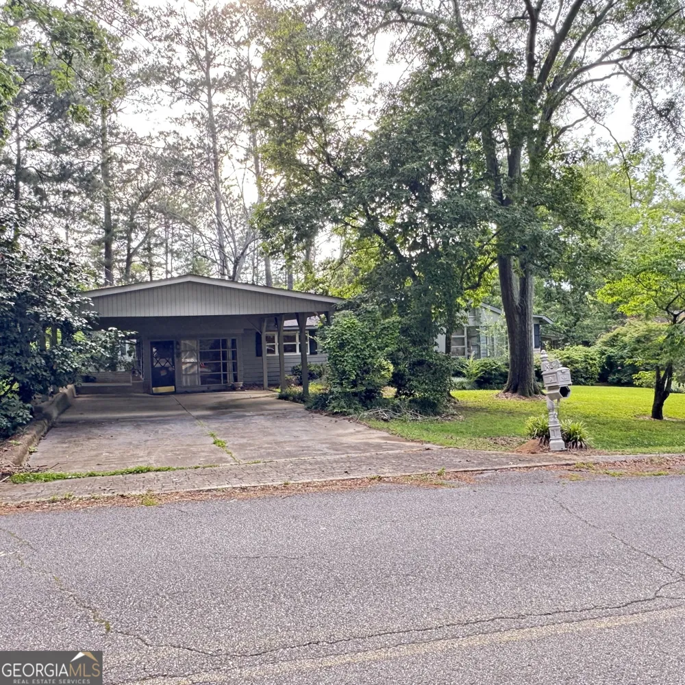 207 Iris DR Centre, AL 35960