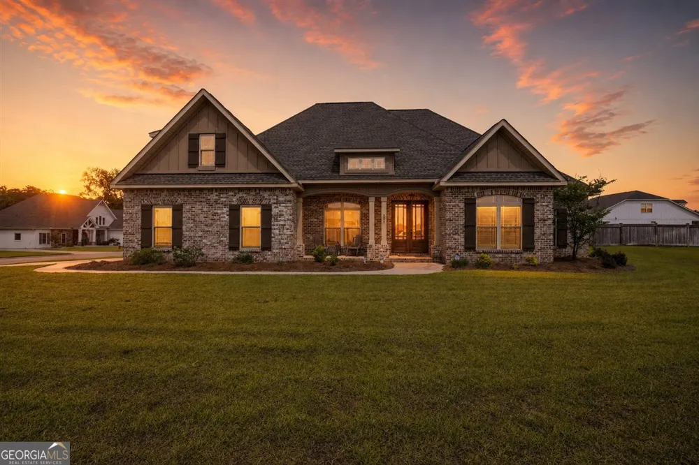 231 Flat Shoal DR Bonaire, GA 31005