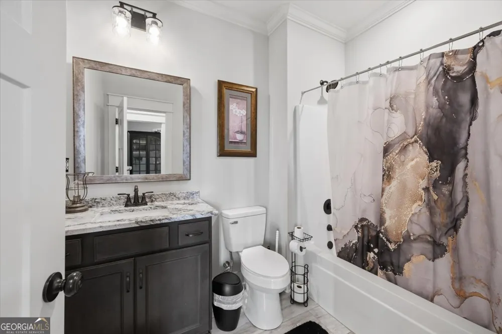 231 Flat Shoal DR Bonaire, GA 31005