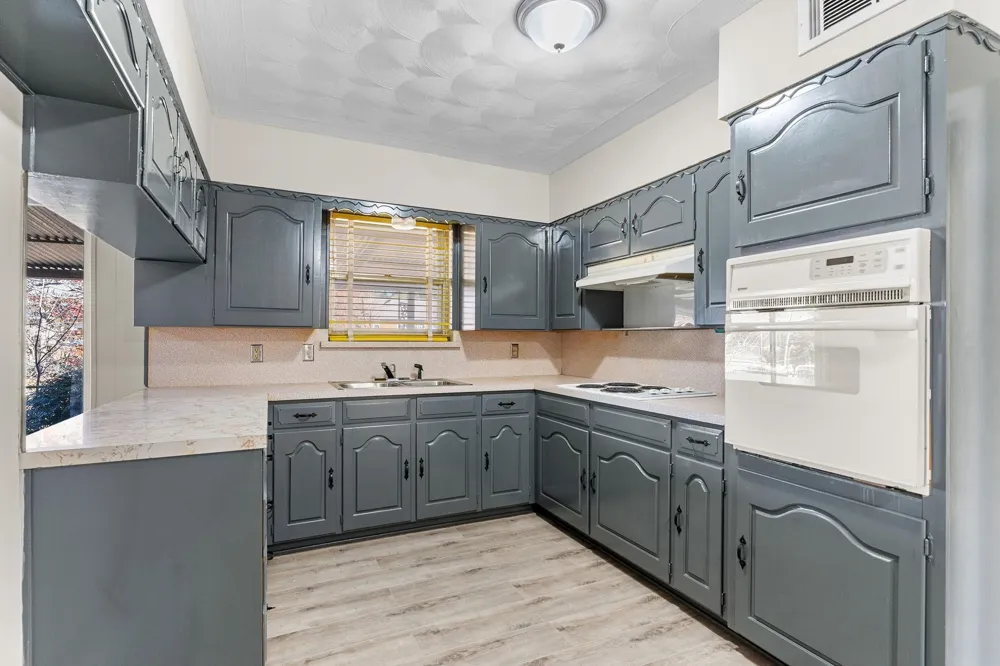 927 Poinsettia Drive Lancaster, TX 75146