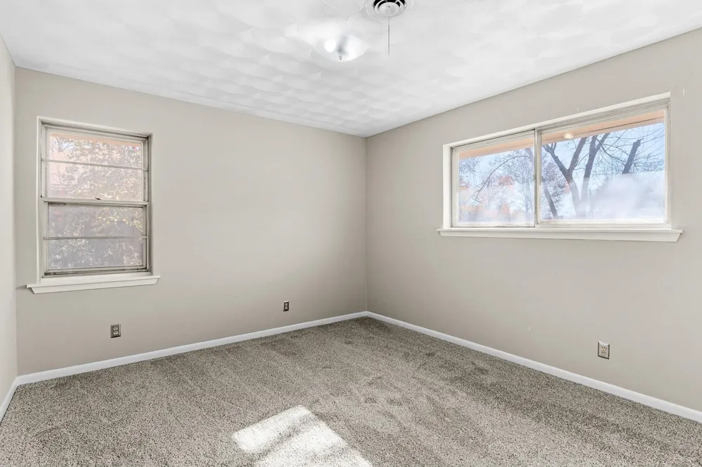 927 Poinsettia Drive Lancaster, TX 75146
