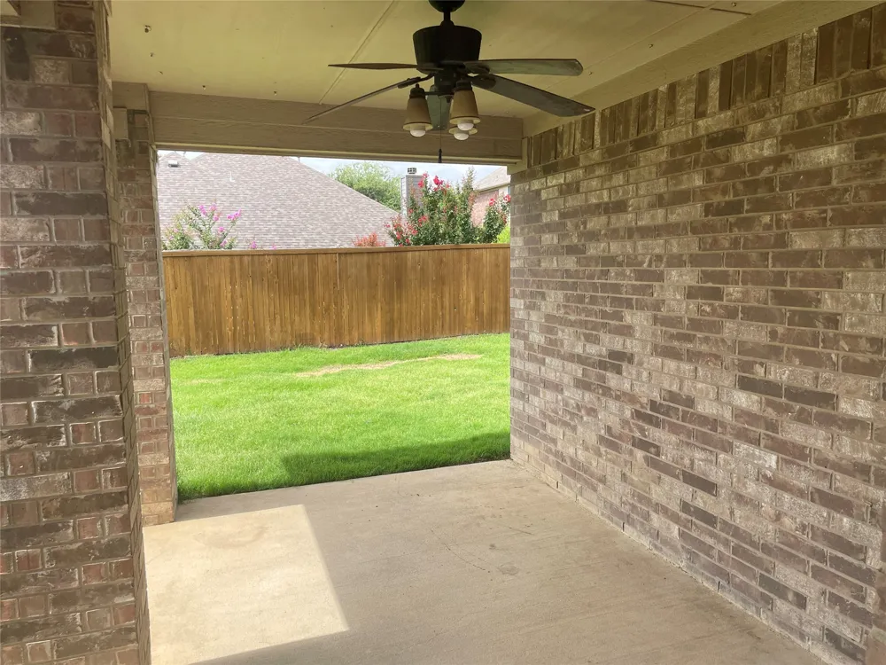 421 Brighton Street Roanoke, TX 76262