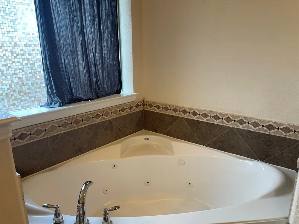 421 Brighton Street Roanoke, TX 76262