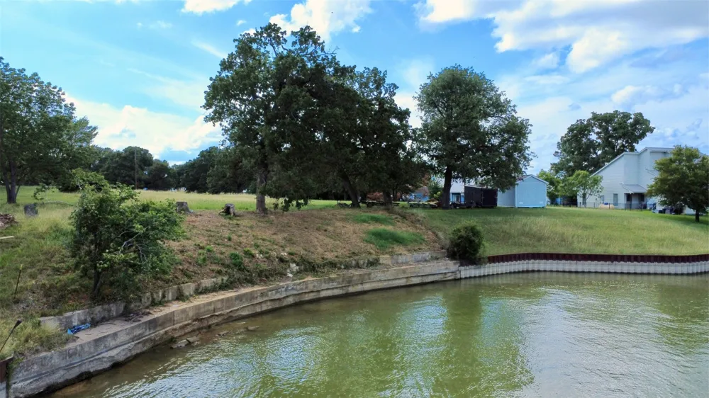 5001 Arrowhead Point Streetman, TX 75859