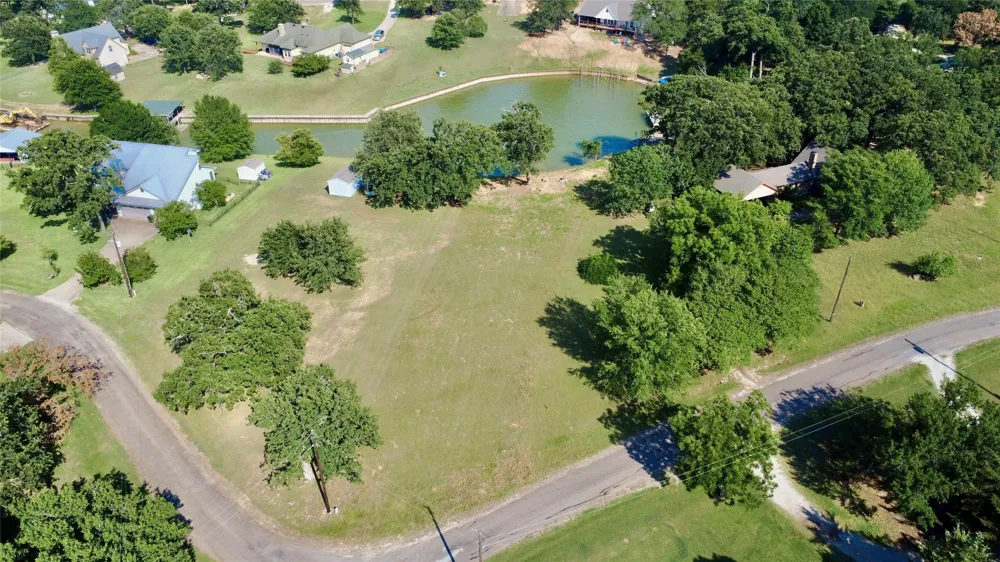 5001 Arrowhead Point Streetman, TX 75859