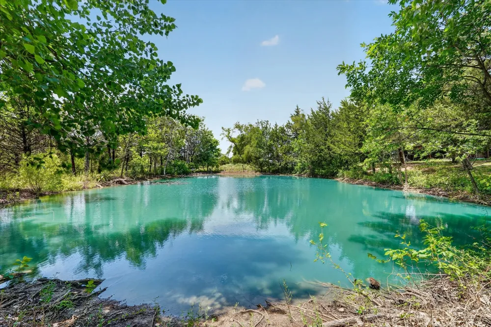 8088 Telegraph Road Quinlan, TX 75474