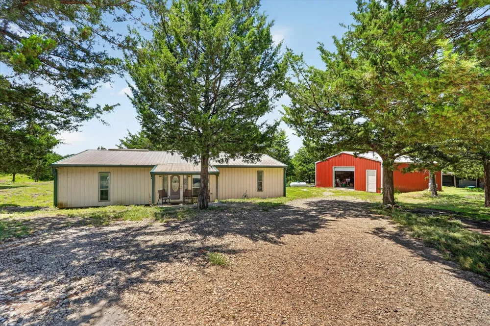 8088 Telegraph Road Quinlan, TX 75474
